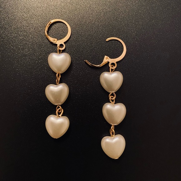 💗 Pearl Puffy Heart Dangle Gold Earrings NEW - Picture 2 of 4